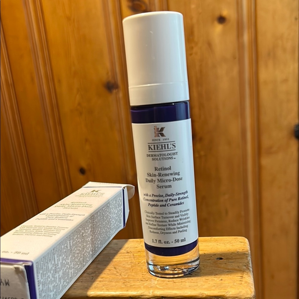 Kiehl's Retinol Skin-Renewing Serum